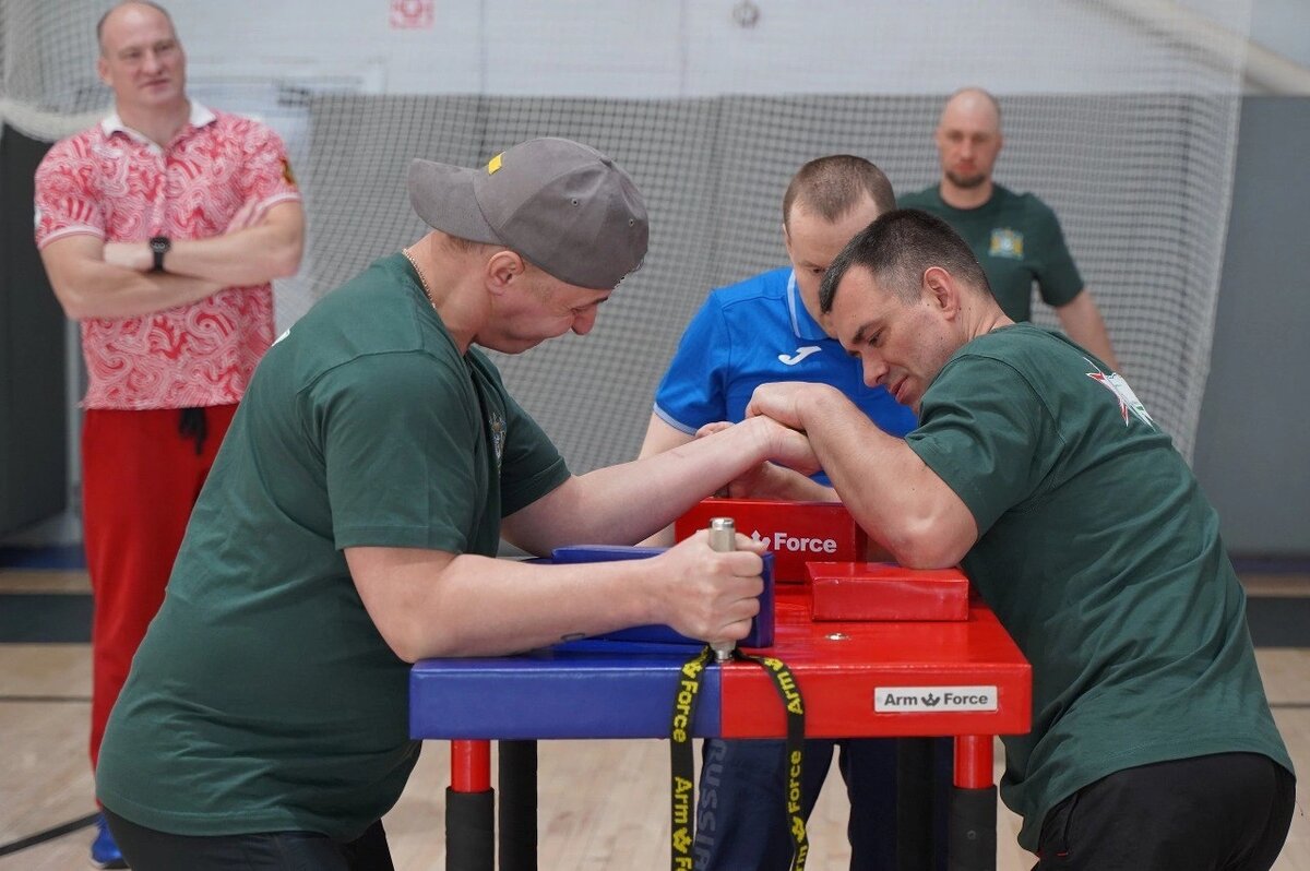    В Нижневартовске стартует первый этап физкультурного проекта для ветеранов СВО «Герои нашего времени»