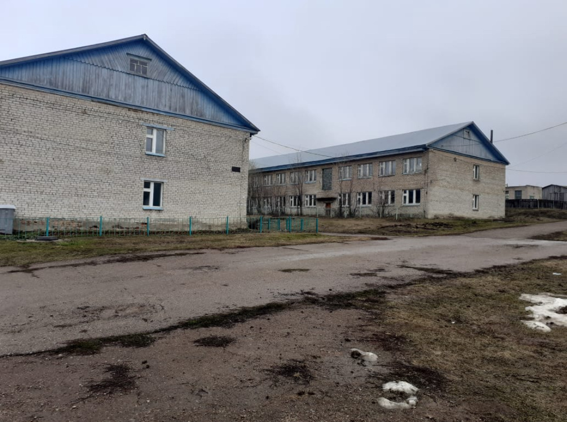 Так выглядел колледж в Аскино до ремонта…