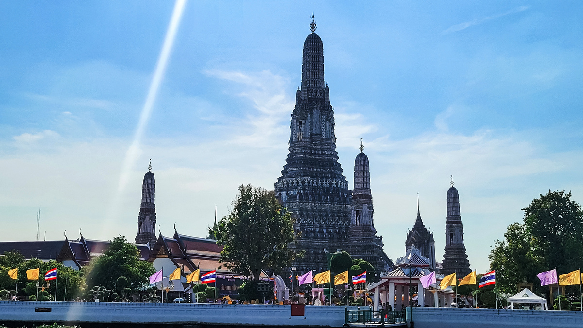 Храм Рассвета или Утренней Зари Ват Арун.