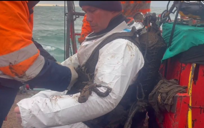 Что с затонувшим в Черном море танкером «Волгонефть 212» Источник фото: ТГ Оперативный штаб Краснодарского края