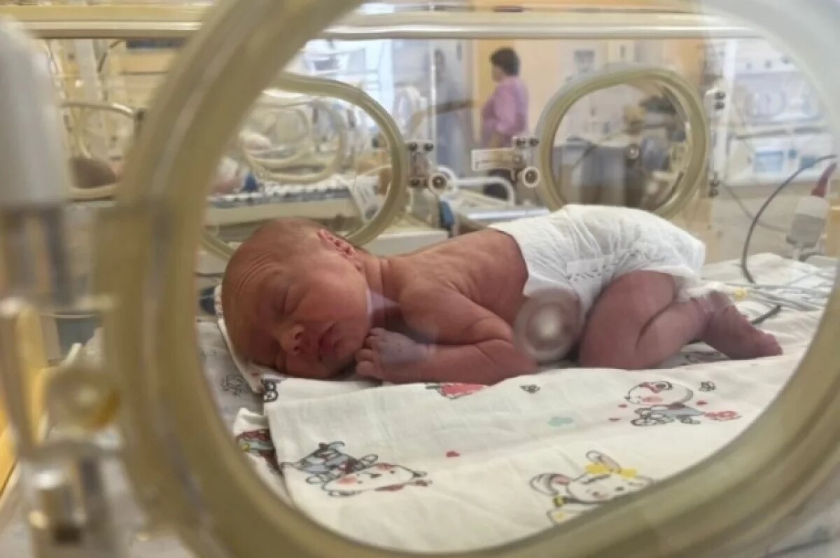    Тройню родила 43-летняя жительница Свердловской области