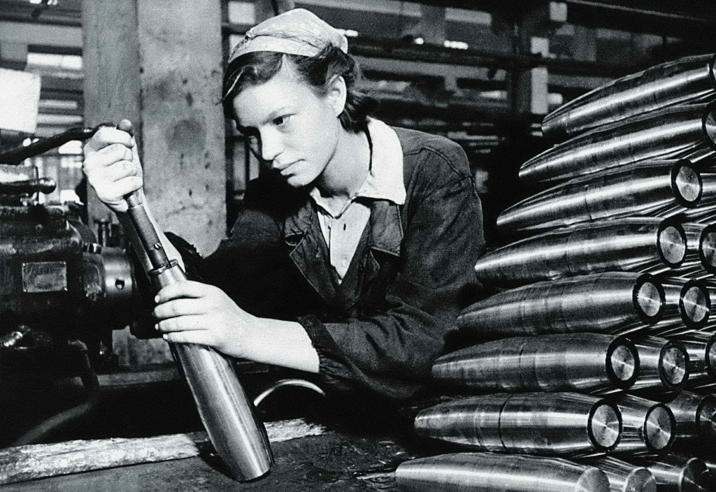 Труженики тыла. Фото: territory.syktsu.ru