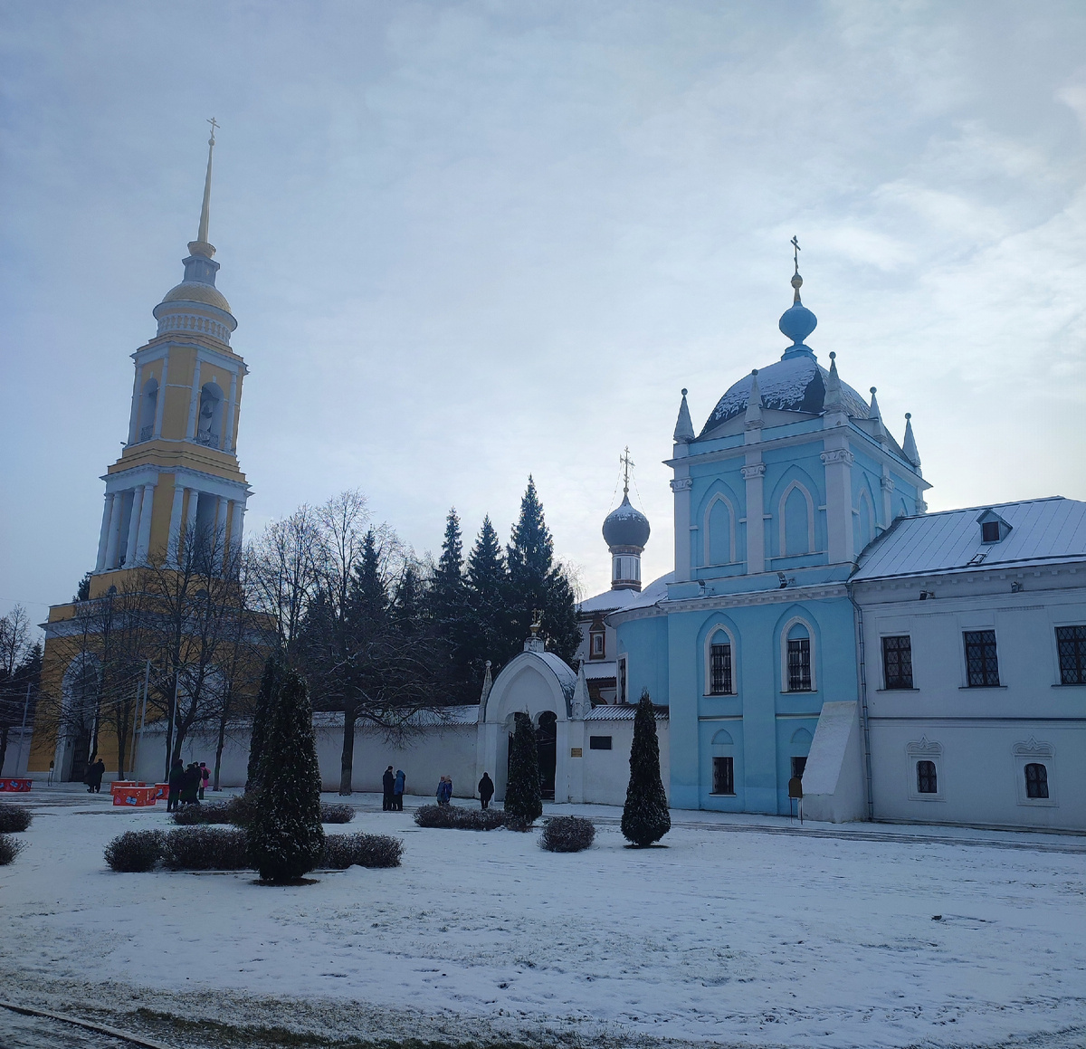 Вход в монастырь