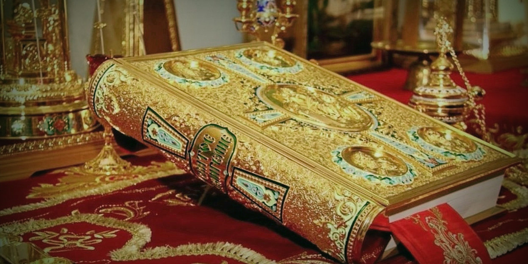 Зачем эта роскошь в храме Божьем? Я не знаю, что на это ответить