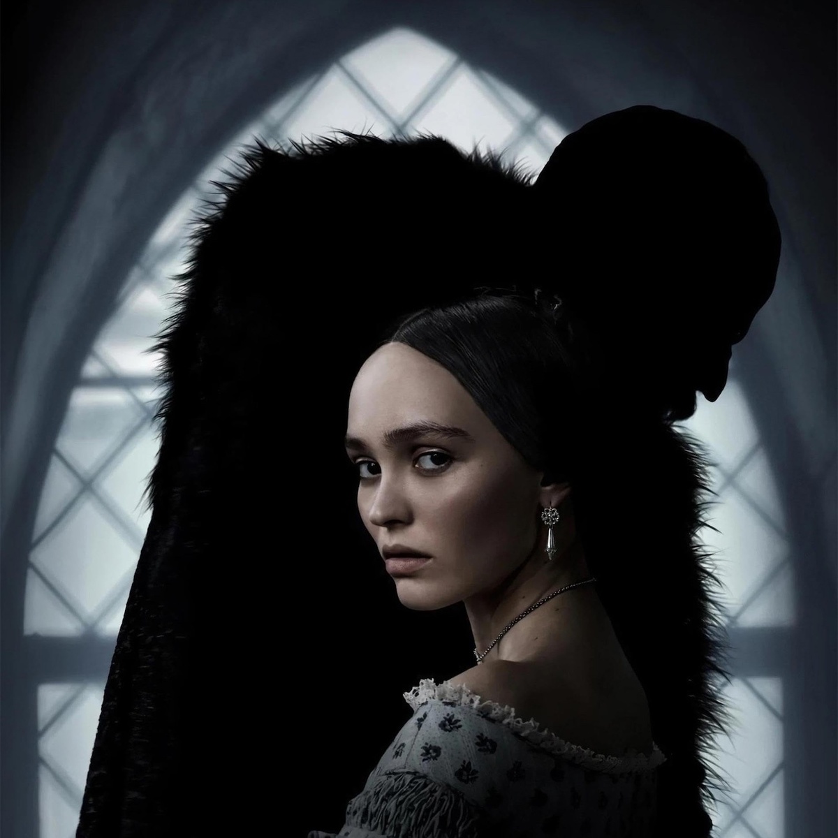 Фрагмент постера к фильму Роберта Эггерса "Носферату" (2024, в кинотеатрах РФ с 2025)