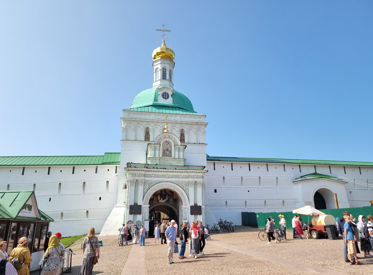 Свято-Троицкая Сергиева лавра в г. Сергиев-Посад в подмосковье. Фото автора.