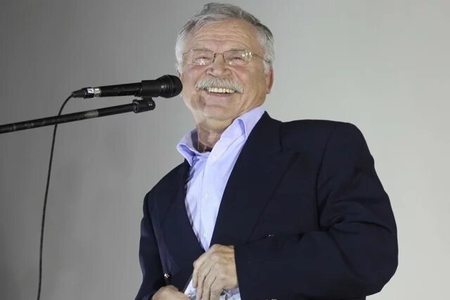    Почему актёр Сергей Никоненко рекомендует читать произведения Пушкина?