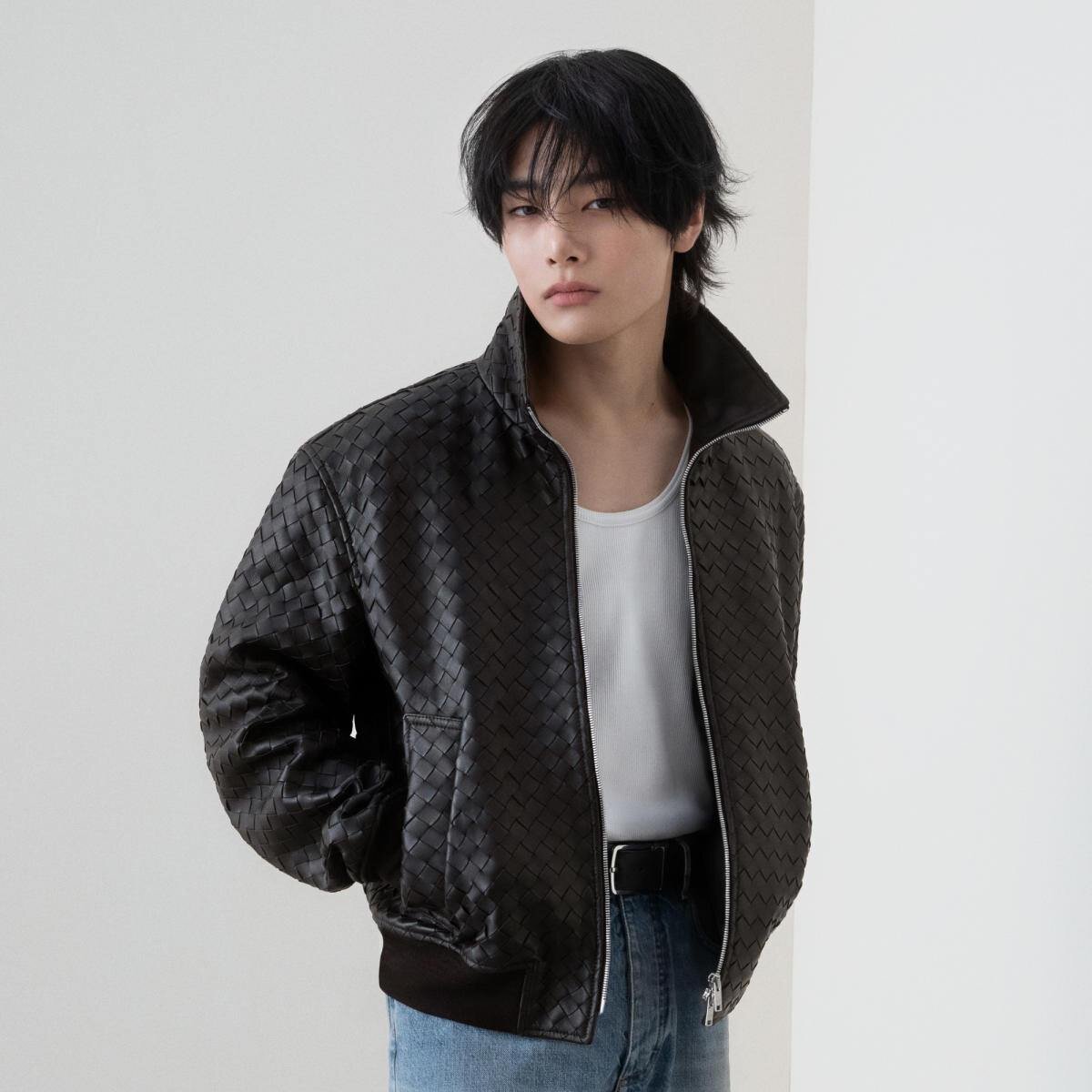    Ян Джонъин из Stray Kids стал амбассадором Bottega Veneta (фото 1)