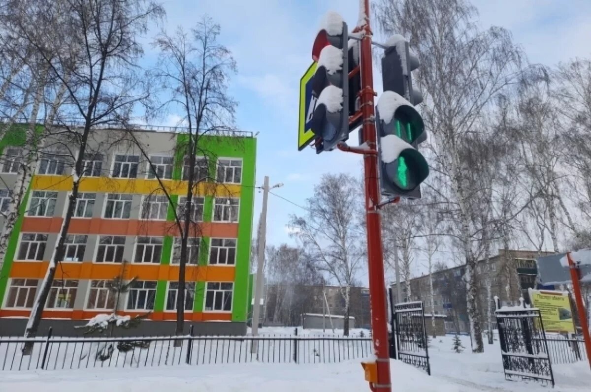    В Стерлитамаке появился первый «умный» светофор с видеоаналитикой пешеходов
