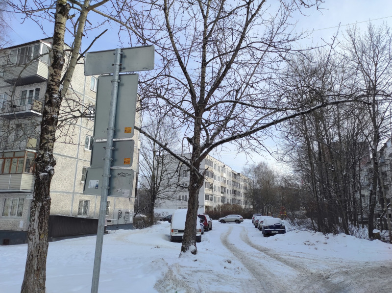 Пятиэтажная панельная классика во всей красе