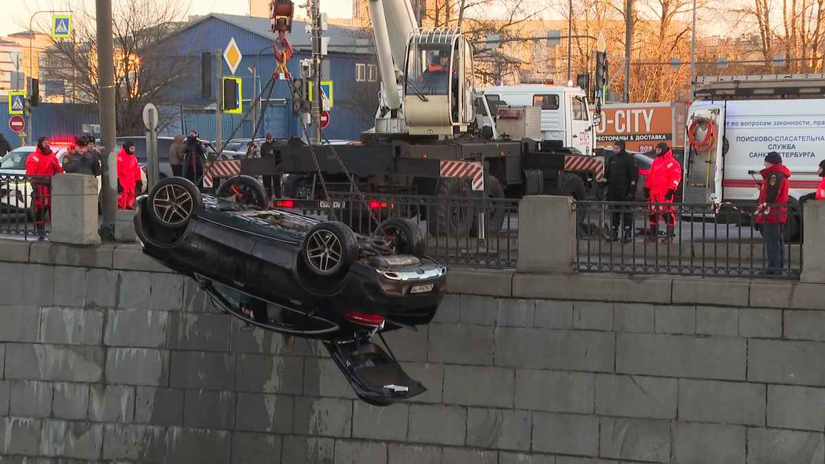 Фото с места ДТП: эфир телеканала «Санкт-Петербург»