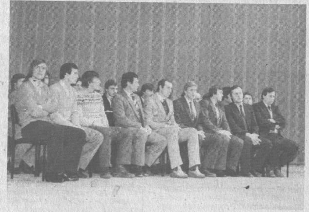 "Вот они - богатыри" - Там же. Сканировано автором ИстАрх.