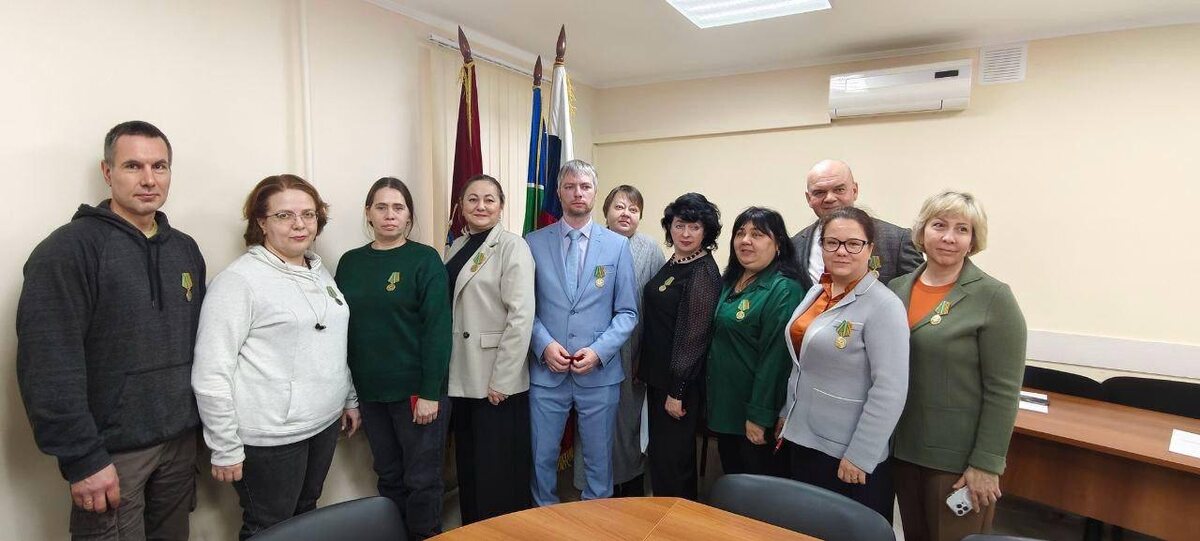 Волонтеры БФ "Свои всегда рядом".