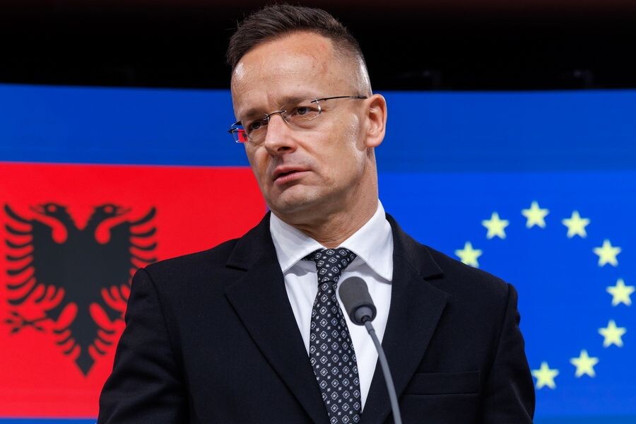    Министр иностранных дел и внешнеэкономических связей Венгрии Петер Сийярто / Источник: © OLIVIER MATTHYS/EPA/ТАСС