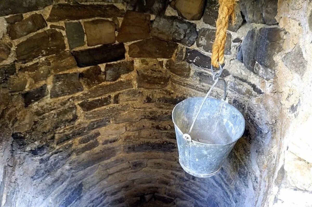    Жители деревни в Тверской области 2 недели жили без воды