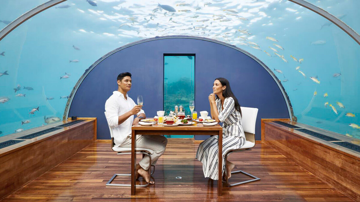Романтический ужин под водой незабываем