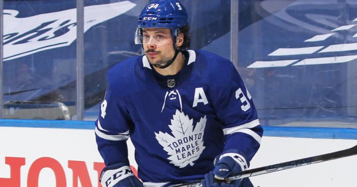     Остон Мэттьюс, «Торонто Мейпл Лифс»