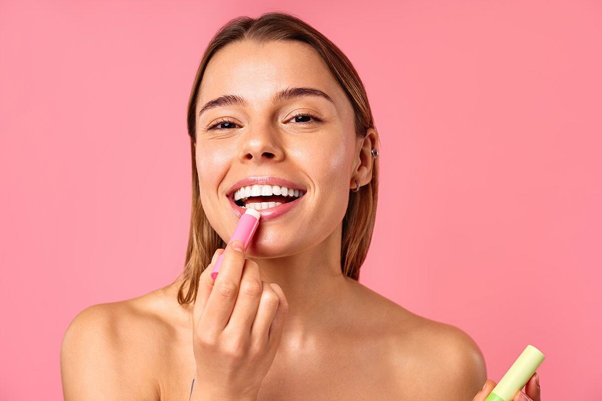 Уход за губами можно сделать приятным. Источник: Shutterstock📷
