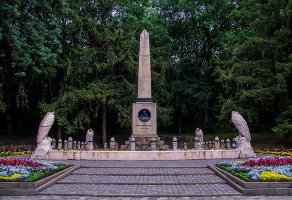    Место дуэли Лермонтова в Пятигорске, фото: tripster.ru