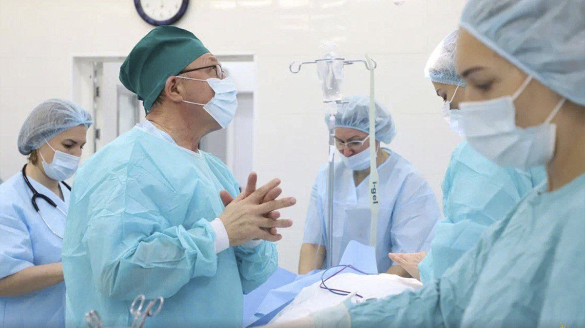    В Ноябрьске провели успешную операцию по удалению узлов на щитовидке