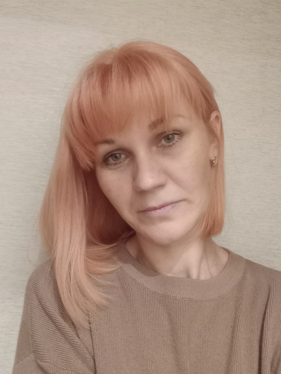 Результат окрашивания волос, когда я ходила в салон в качестве модели.