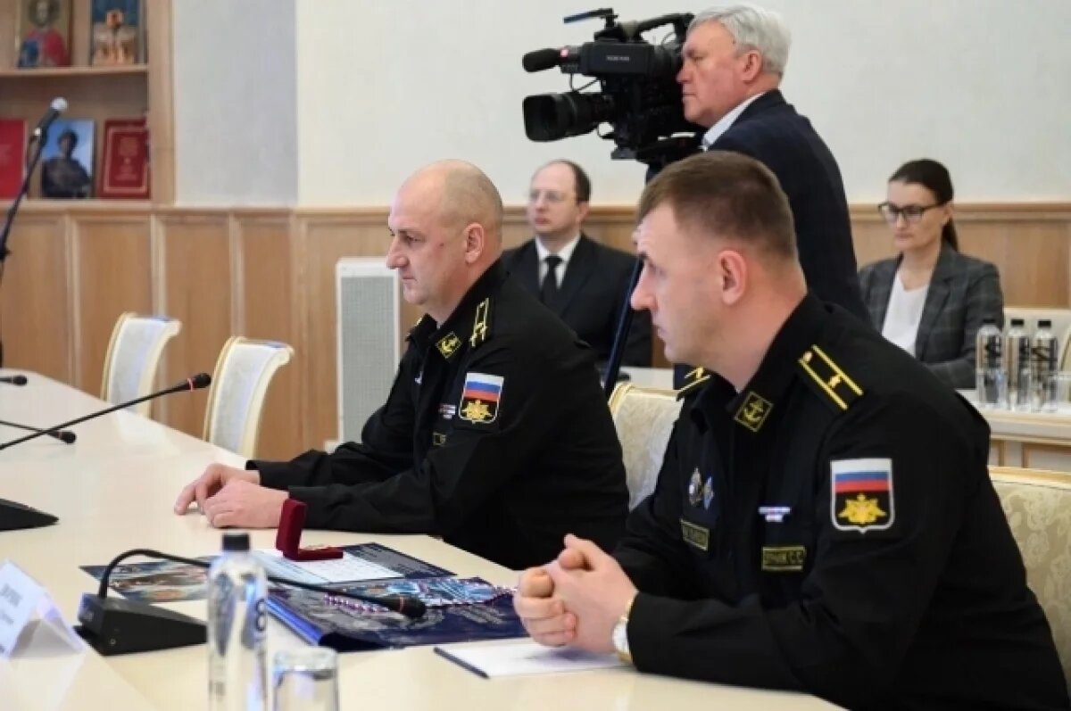    Игорь Руденя встретился с командованием атомного подводного крейсера