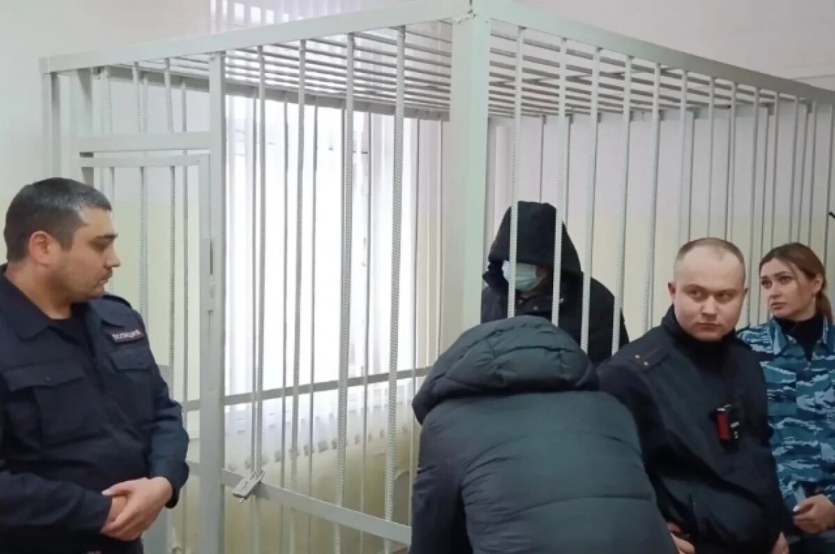    Позвали на Новый год.