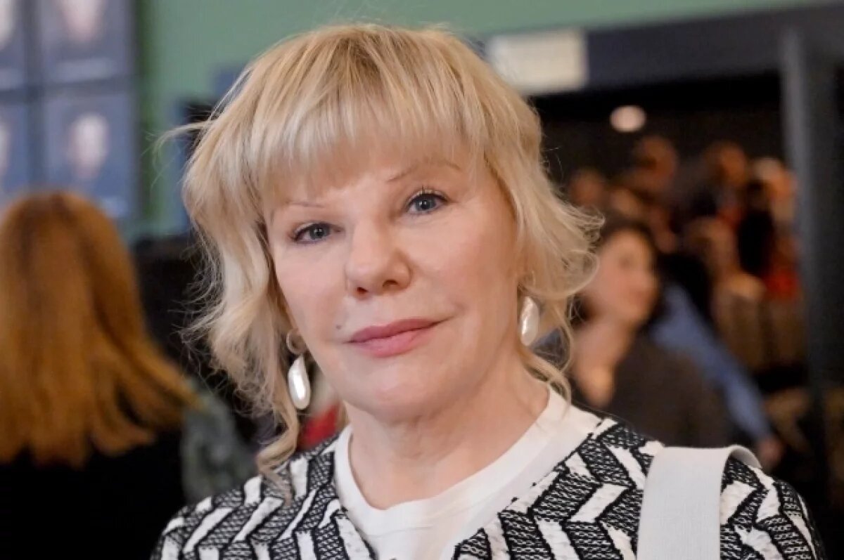    Захарова надеется вернуться в «Ленком» после назначения нового худрука