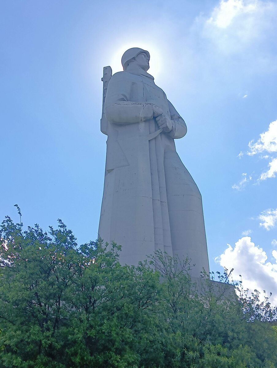 "Защитникам Советского Заполярья"