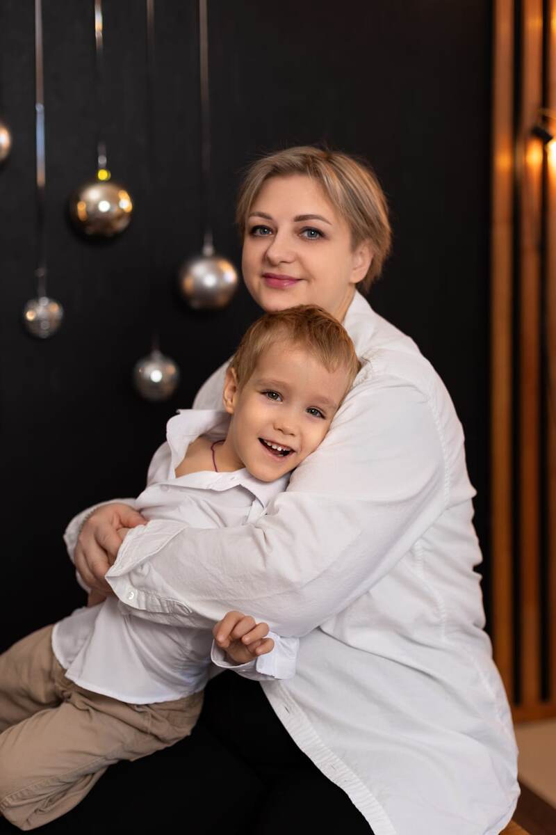 Вовка и его мама Рая