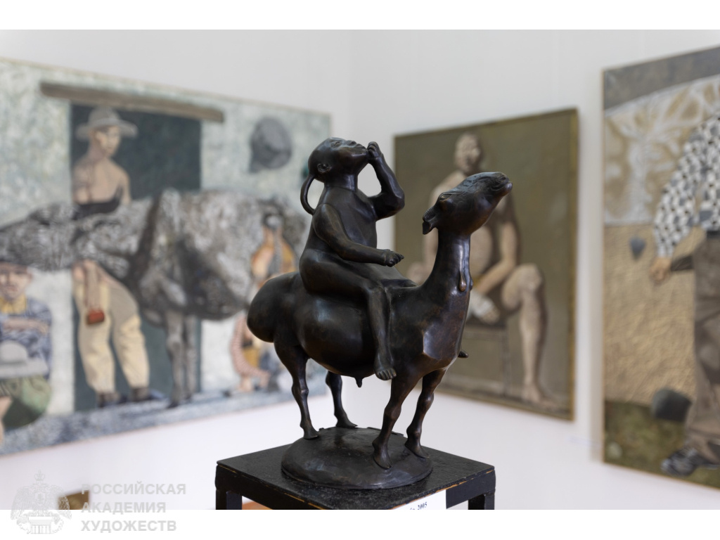 Фрагмент юбилейной экспозиции «Сердце» Хамида Савкуева в Российской академии художеств (Москва, Пречистенка, 21). Фото: Виктор Берёзкин, пресс-служба РАХ. 2025.