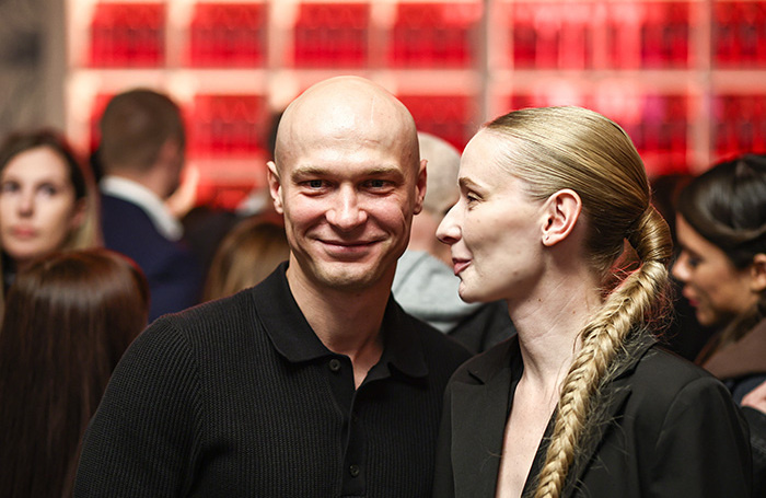    Юрий Борисов и его супруга актриса Анна Шевчук во время премьеры фильма «Анора», октябрь 2024 года.Михаил Терещенко/ТАСС