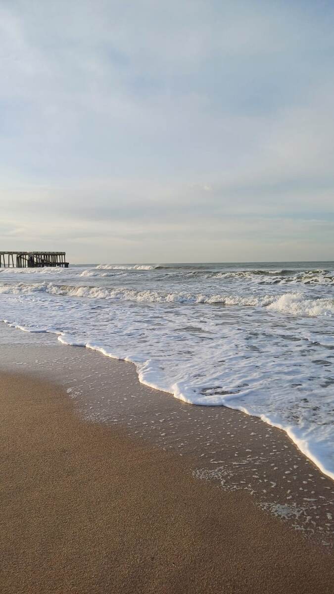 В городе купаться нельзя, пляж, где муж купался на Крещение