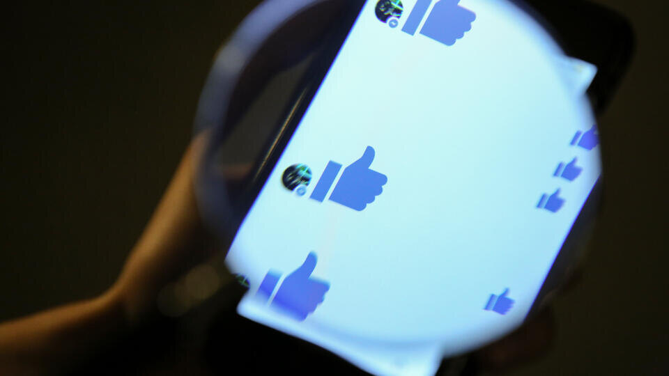     "Лайкнул" – и лишился денег: как устроена популярная схема аферы ИЗВЕСТИЯ