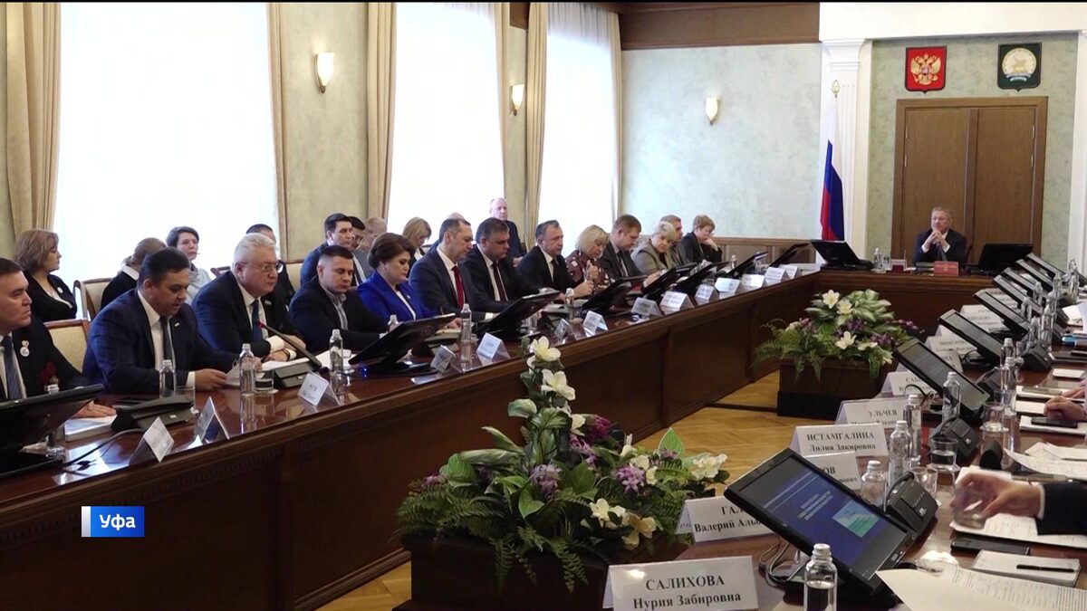    В Уфе подвели итоги года заботы о людях с ограниченными возможностями здоровья