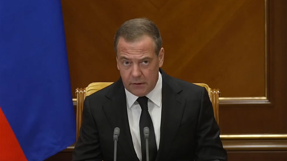    Кадр из видео в аккаунте Дмитрия Медведева во «ВКонтакте»