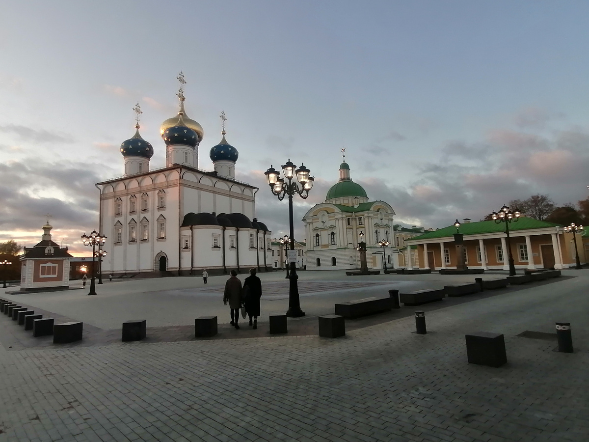 Соборная площадь. 16 октября 2024 года.