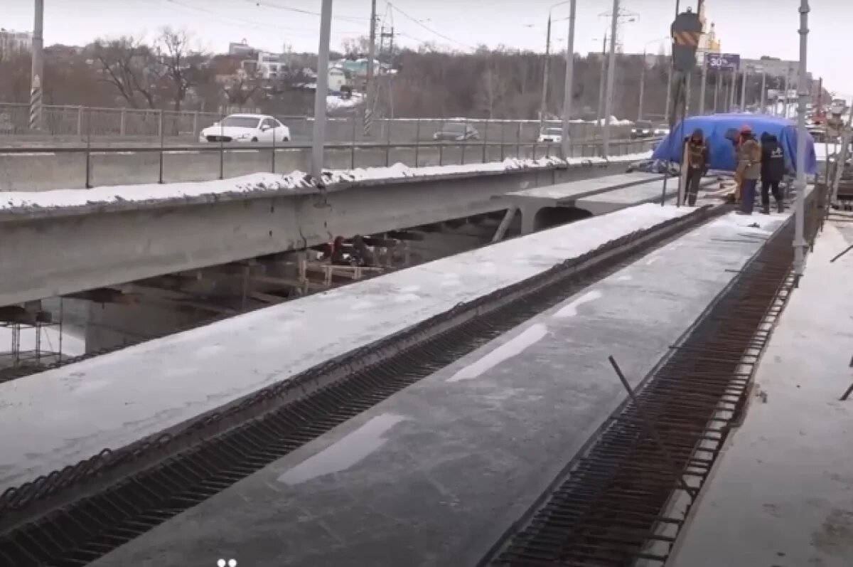    На «минаевском» мосту приступают к укладке трамвайных путей