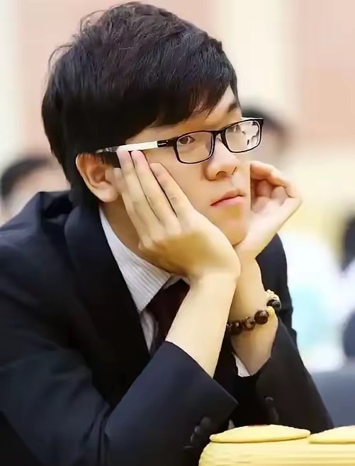 Китайский гроссмейстер Кэ Цзе