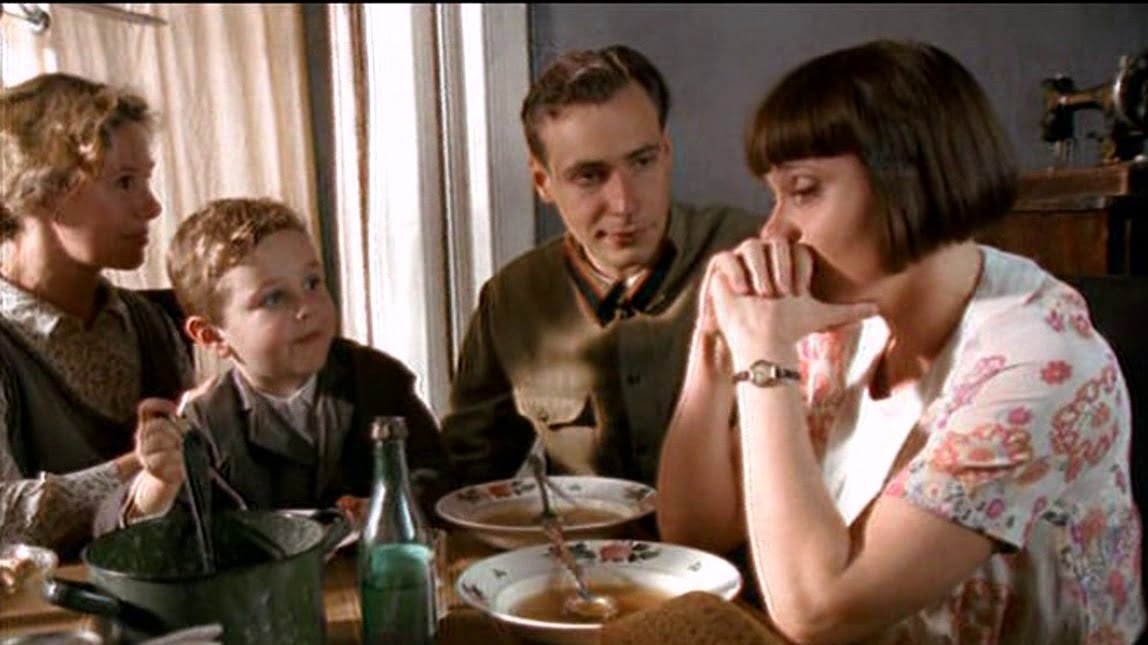Кадр из сериала «Дети Арбата», 2004 год, режиссер Андрей Эшпай
