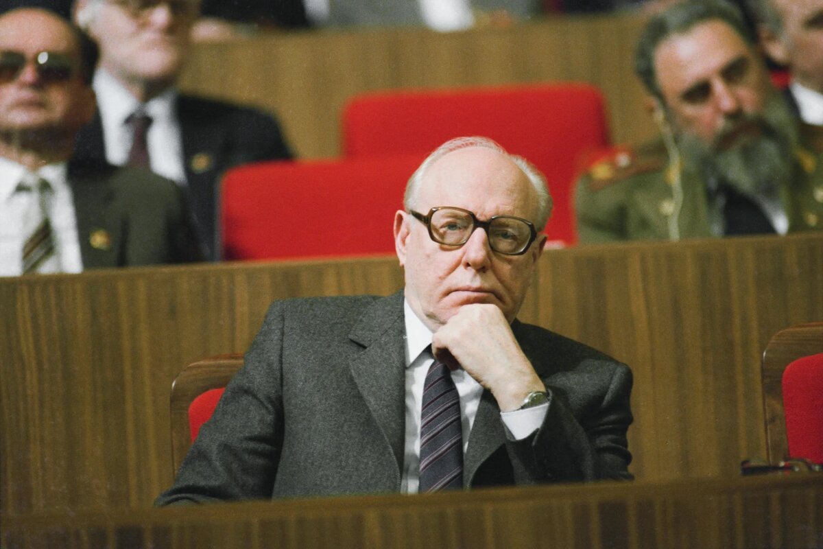 Виктор Чебриков, глава КГБ СССР, которого недолюбливал Горбачев