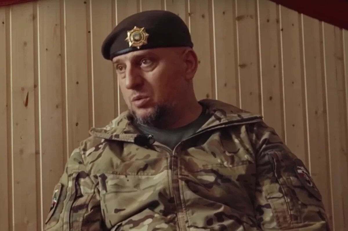    Командир чеченского «Ахмата» Алаудинов попал в госпиталь