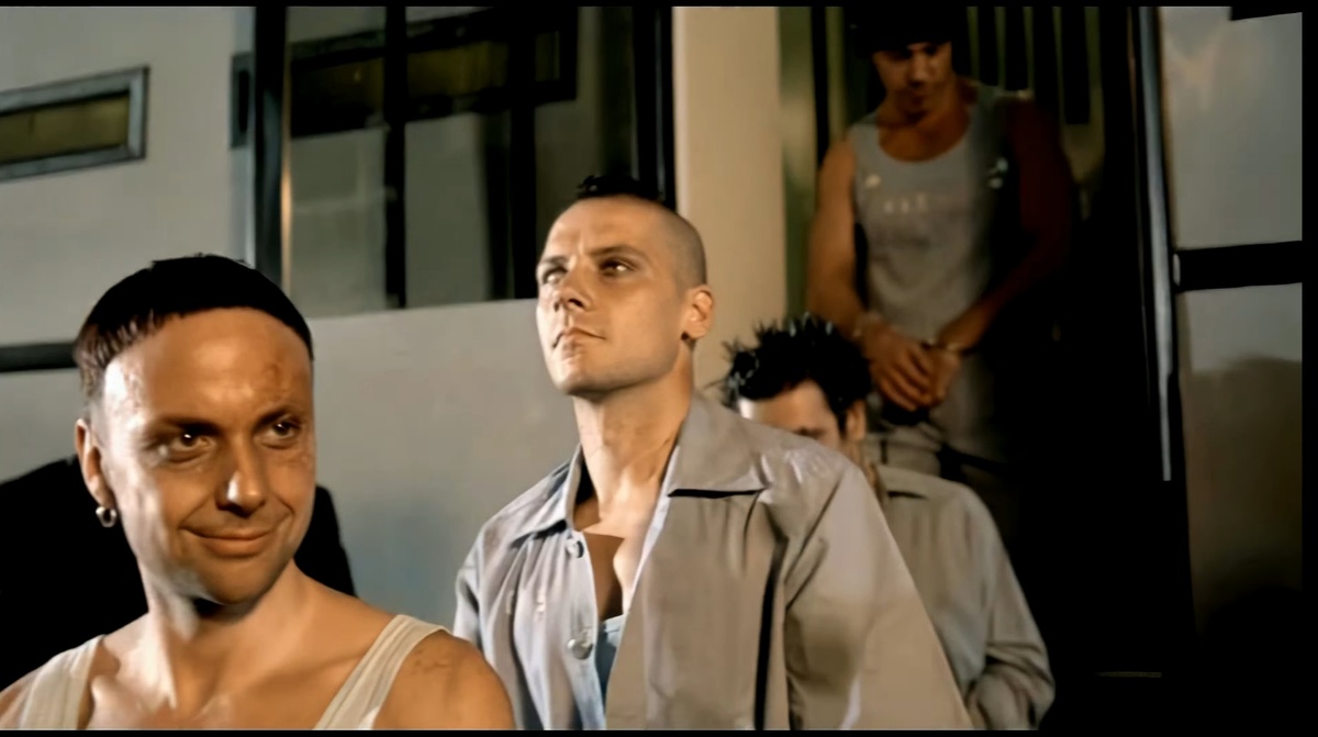 Кадр из клипа Rammstein - Ich Will