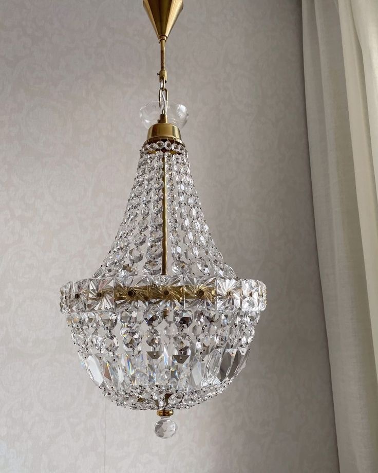 Вариант классической люстры