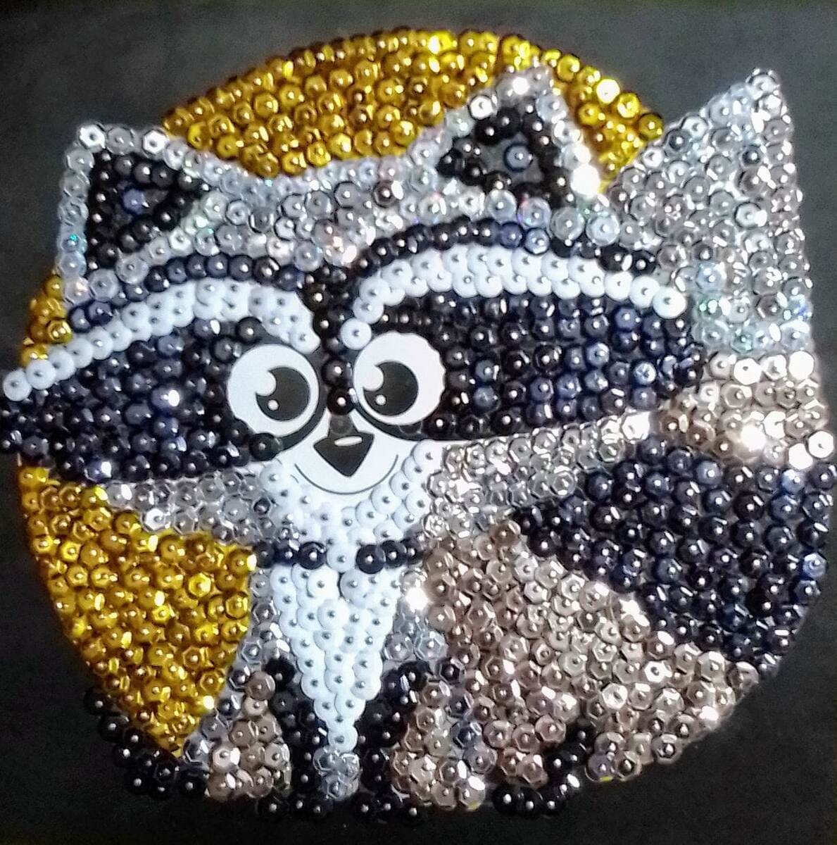 Таким енот стал благодаря старым запасам.