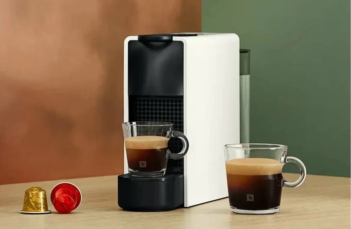 Капсульная кофемашина Nespresso Essenza Mini