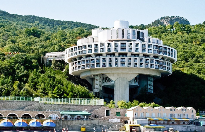 Из панорамных окон и террас открывается красивый вид на море/ фото: cosmos.vdnh.ru