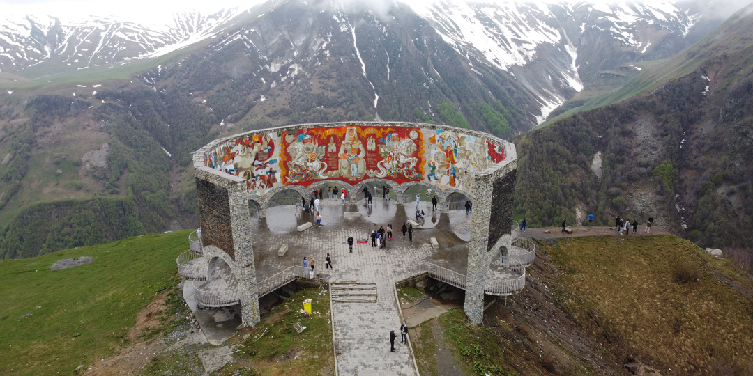 Первые достопримечательности Грузии, которые стоит посмотреть на машине