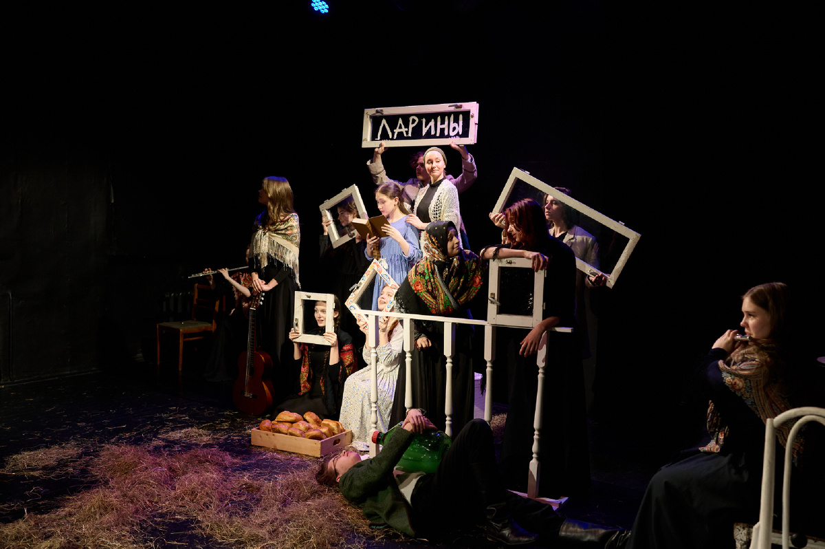 "Евгений Онегин" - дом Лариных