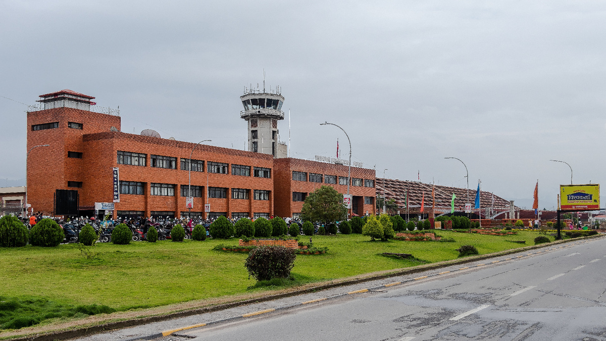 Международный аэропорт им. Трибхувана. Имени того самого короля, который наградил Норгея Звездой Непала